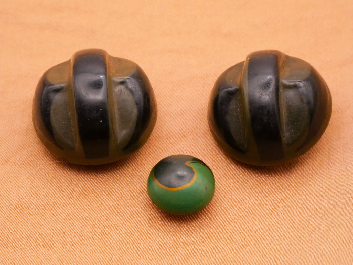 Green Black Design Celluloid Early Plastic Button Various 12-23mm