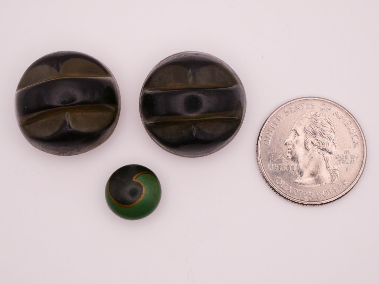 Green Black Design Celluloid Early Plastic Button Various 12-23mm