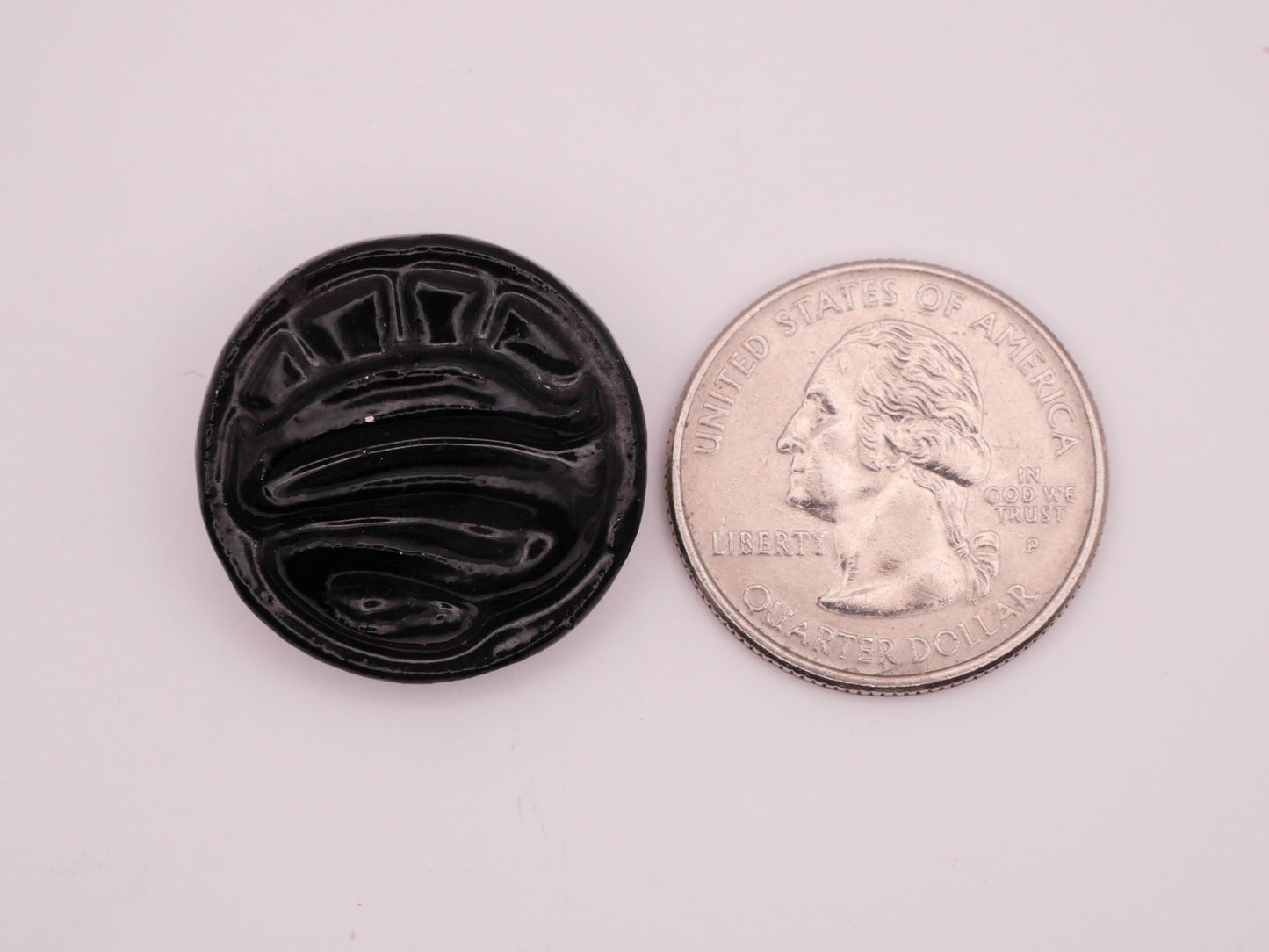 Snake Look Design Black Lacquer Plaster Button 25mm