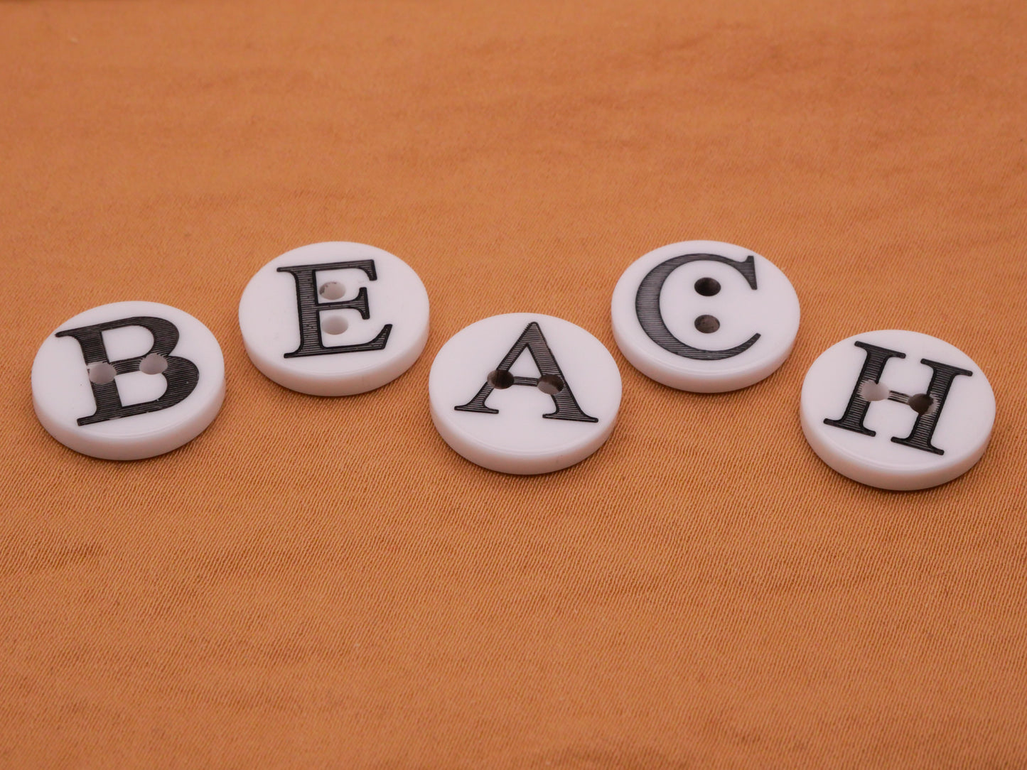 Beach Verbal Letters Plastic Set of Five Buttons 15mm