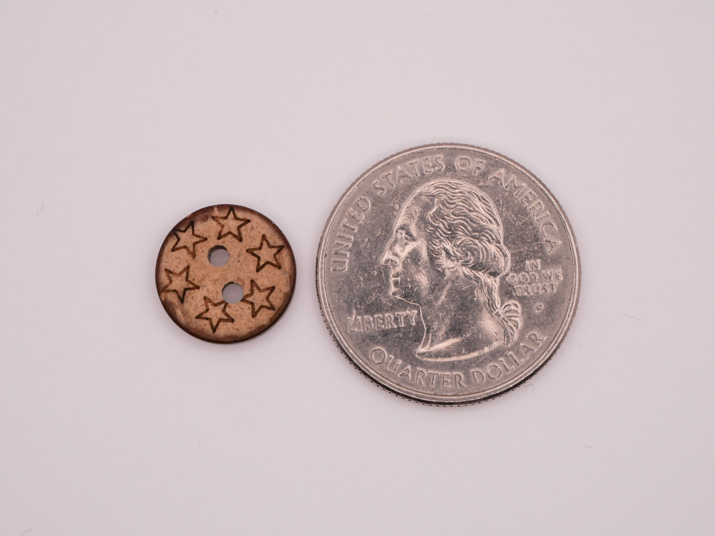 Star Wreath Coconut Shell Sew-Thru Set of Ten Buttons 13mm