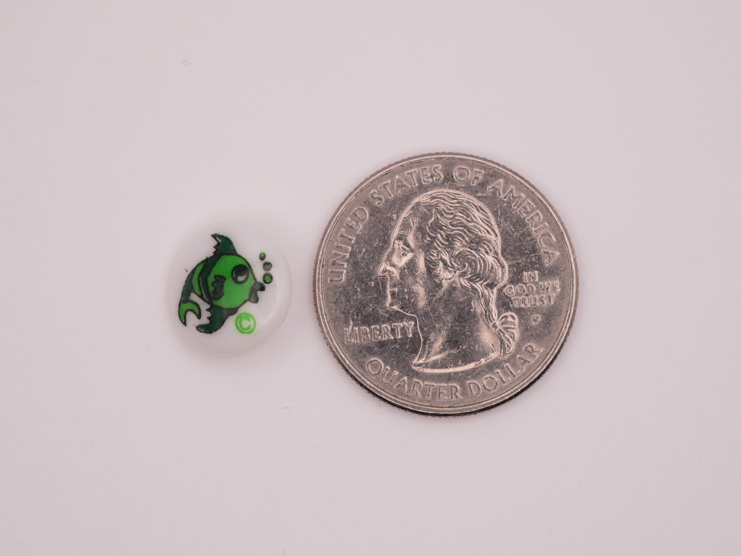 Sleepy Green Fish Vintage Plastic Button 13mm