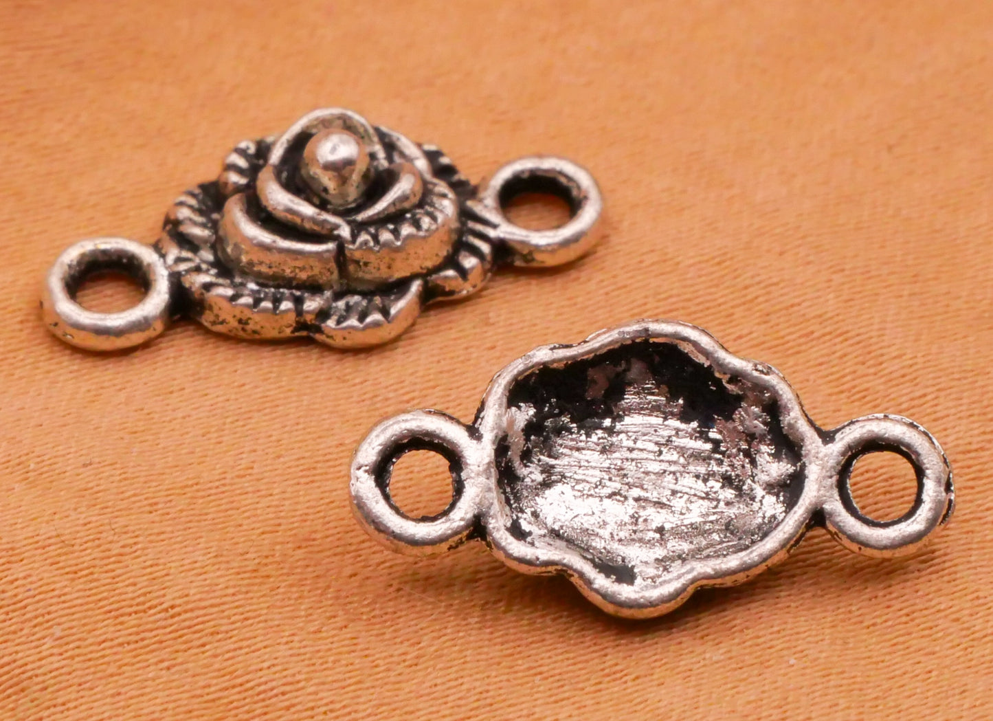 Rose Realistic Silver Metal Set of Three Charms Embellishments 9x19mm