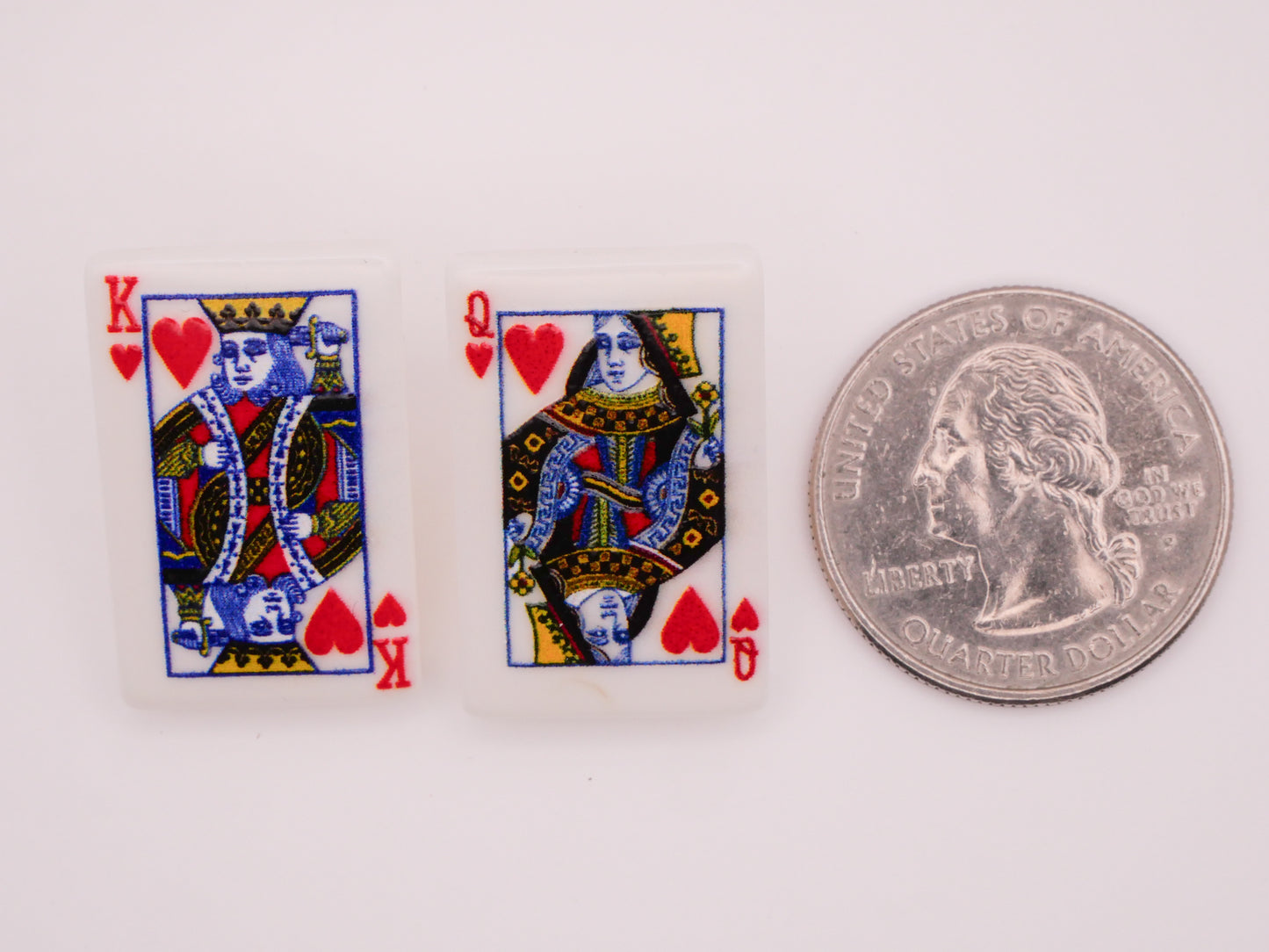 King Queen Hearts Playing Card Plastic Pair of Buttons 17x27mm