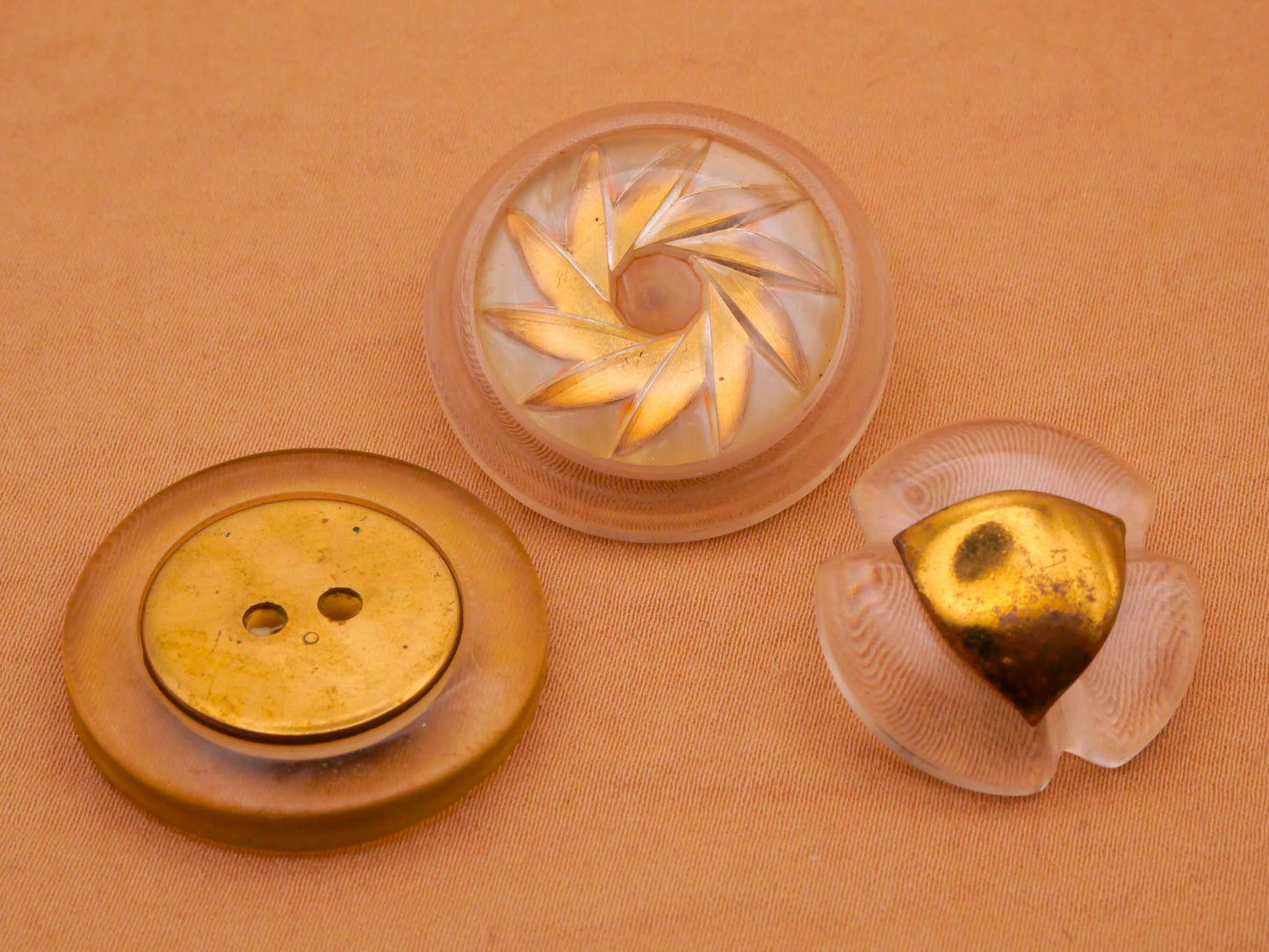 Lucite Gold Metal Vintage Plastic Button Various 22-28mm