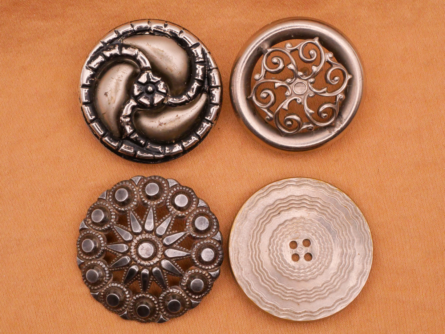 Swirl Sun Vintage Silver Metal Button Various 26-28mm