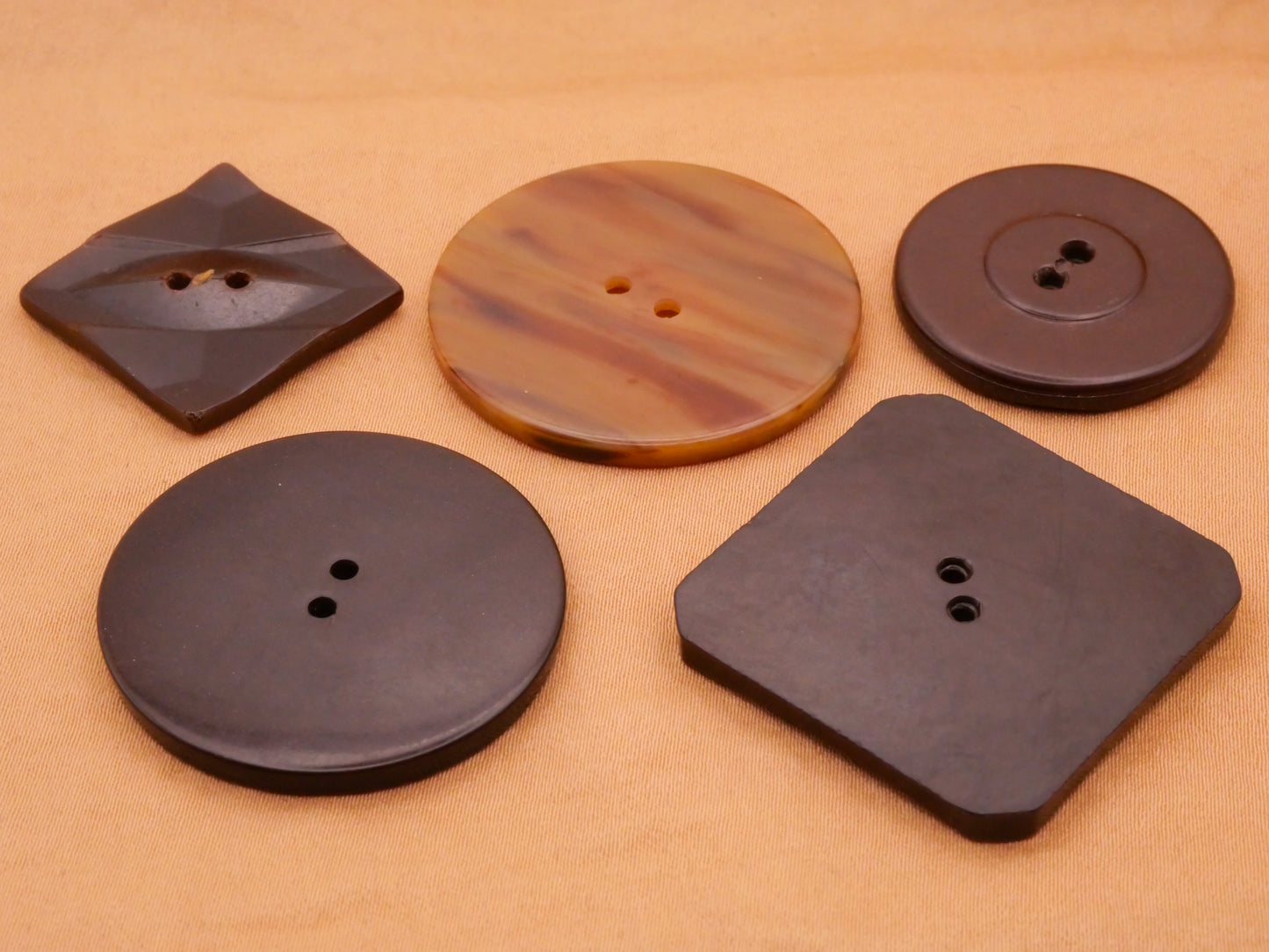 Diamond Square Brown Tan Vintage Plastic Button Various 22-32mm
