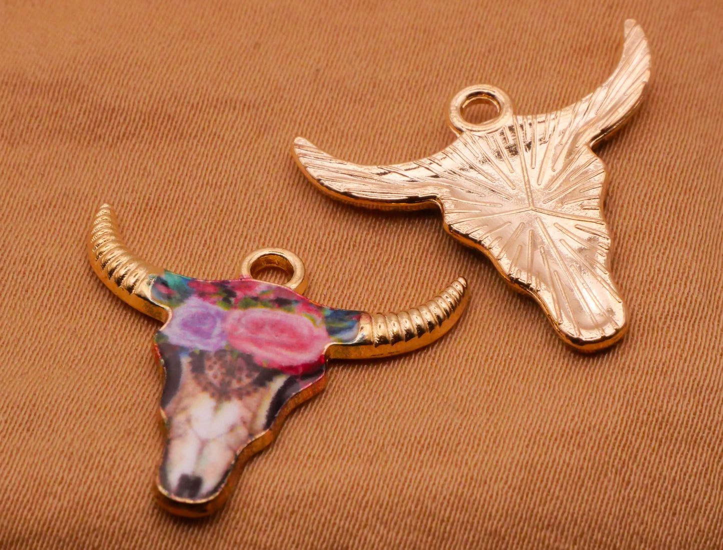 Cattle Cow Skull Roses Designs Metal Set of Six Charms Embellishments Various 22mm