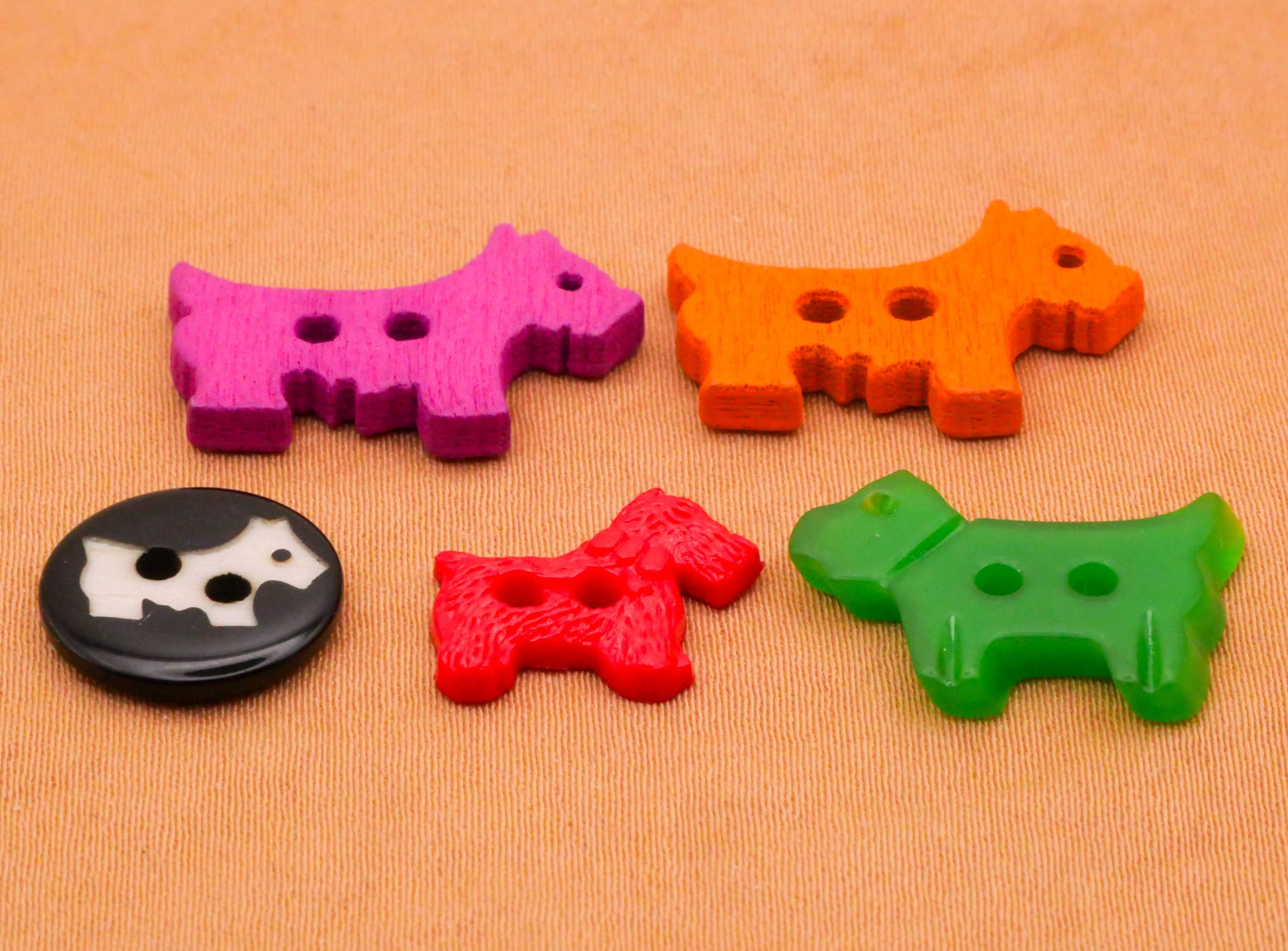 Scottie Dog Wood Plastic Button Various 12-21mm