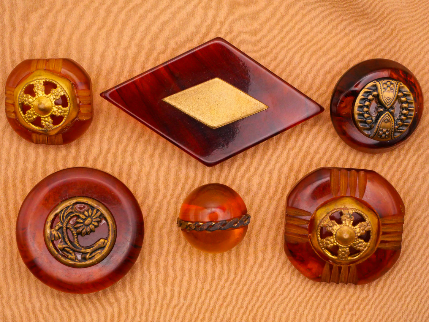 Tortoiseshell Look Root Beer Apple Juice Bakelite Gold Metal Plastic Button Various 16-51mm