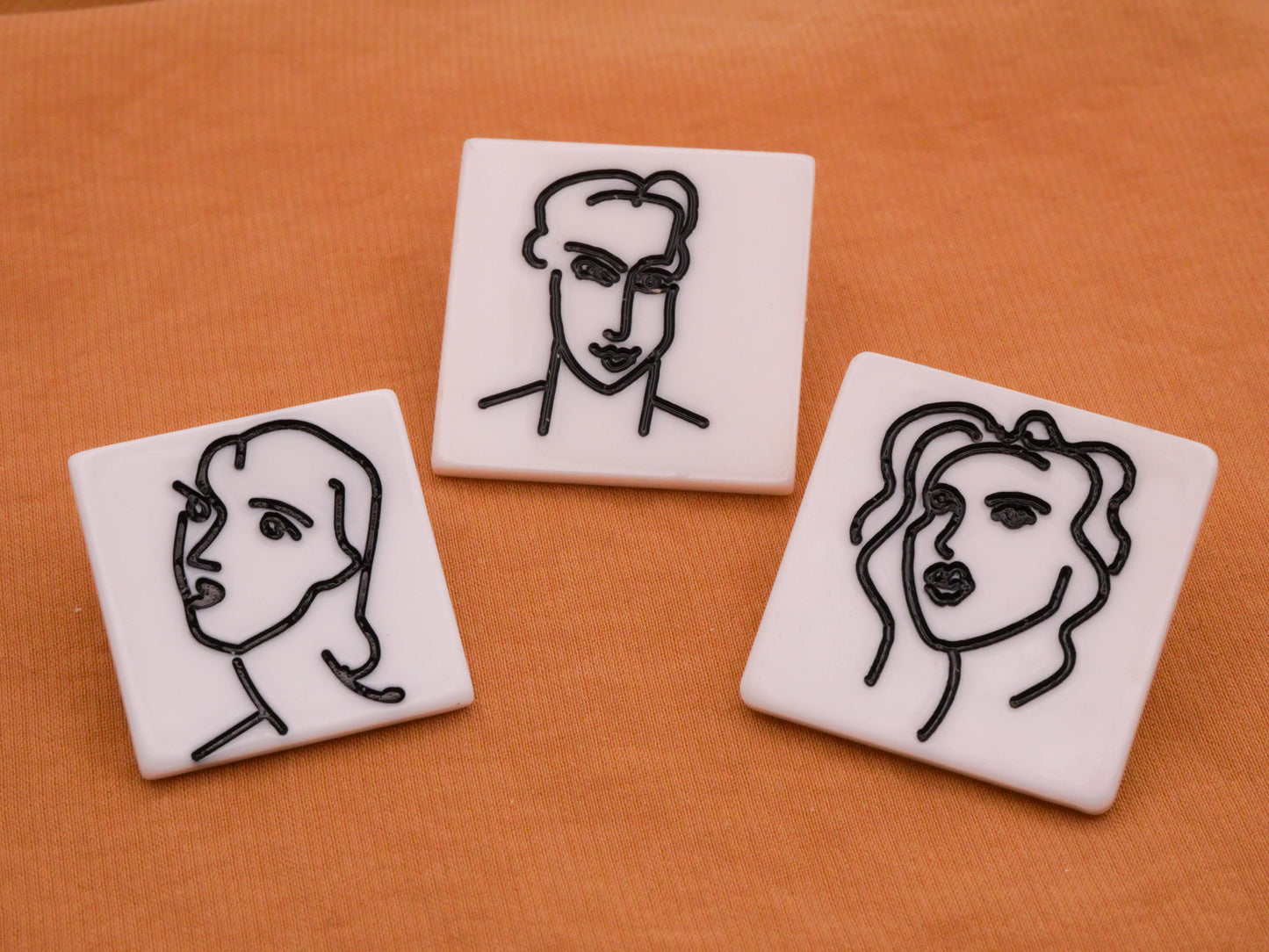 Matisse Portrait Sketches Plastic Button Various 22-25mm