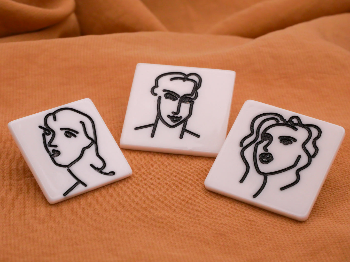 Matisse Portrait Sketches Plastic Button Various 22-25mm