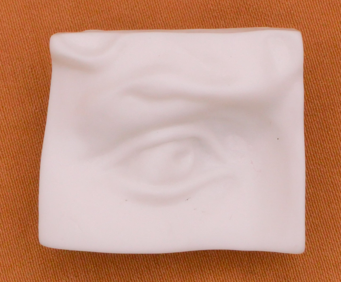 Marble Look Eye White Plastic Button 18x20mm