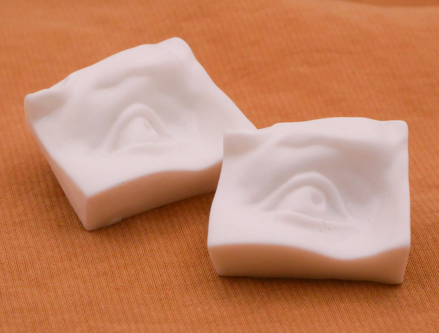Marble Look Eye White Plastic Button 18x20mm