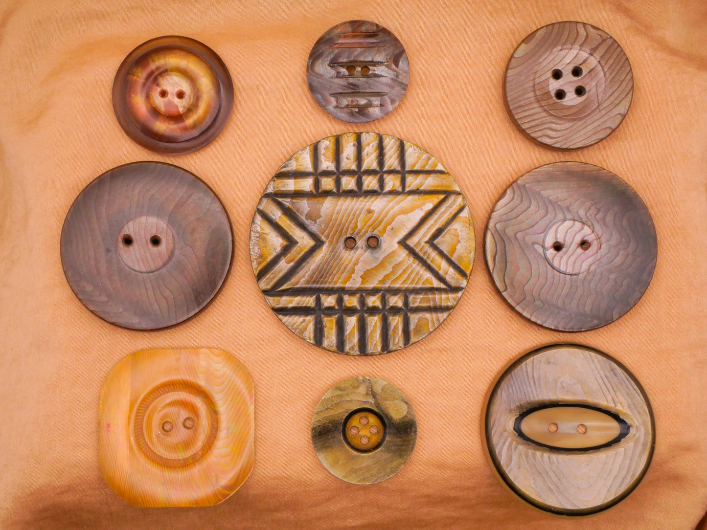 Wood Grain Look Celluloid Early Plastic Button Various 23-49mm