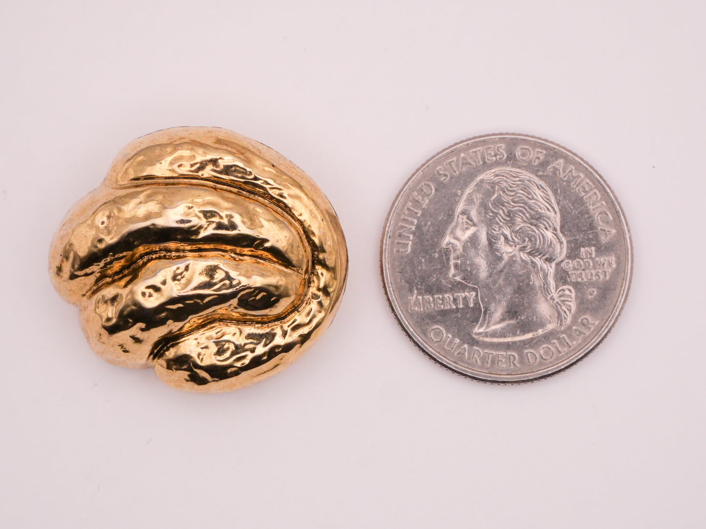 Rope Knot Vintage Textured Gold Plastic Button 26x28mm