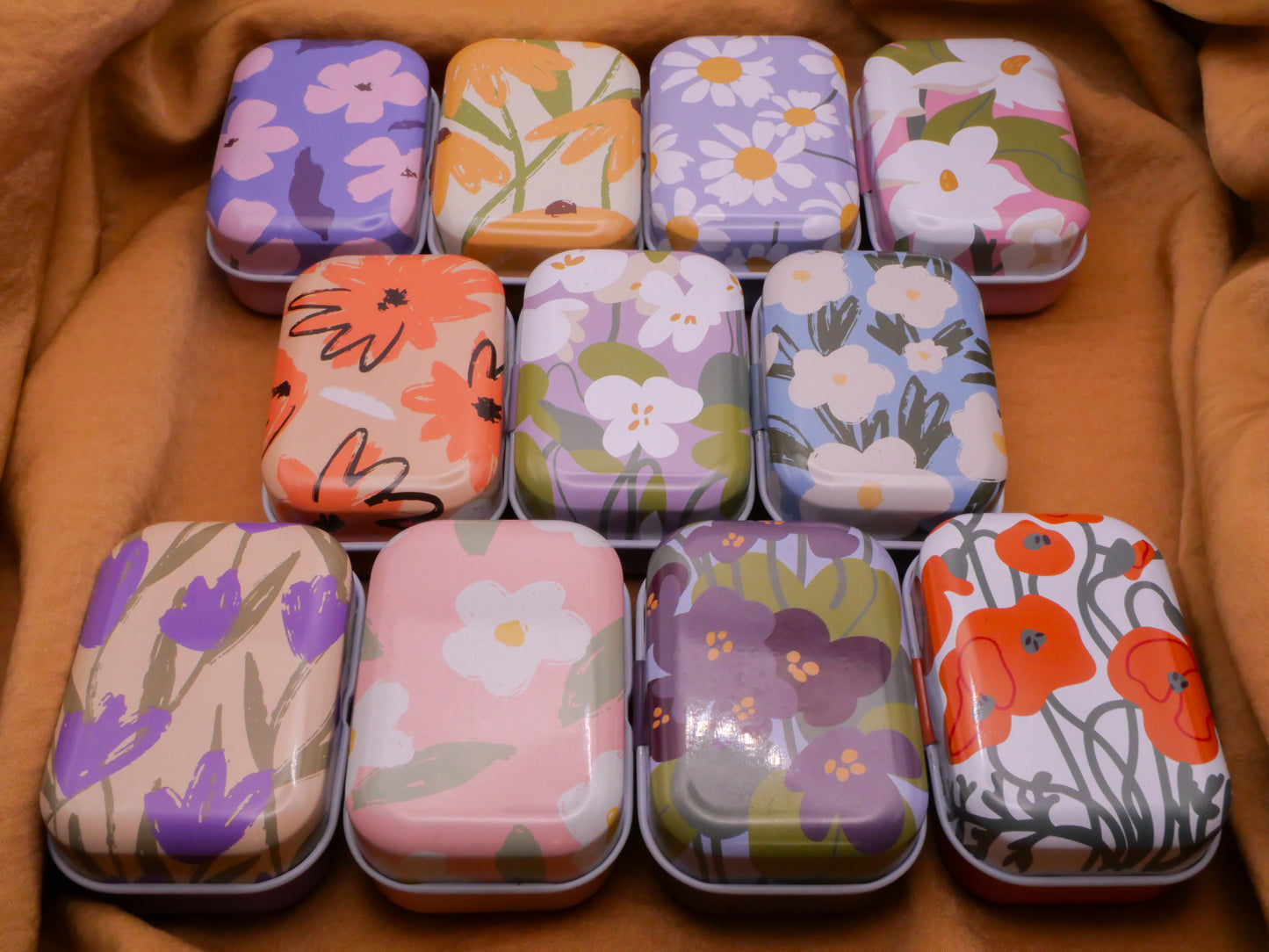Flower Designs Needle Thread Buttons Sewing Kit Metal Tin Various 41x57mm
