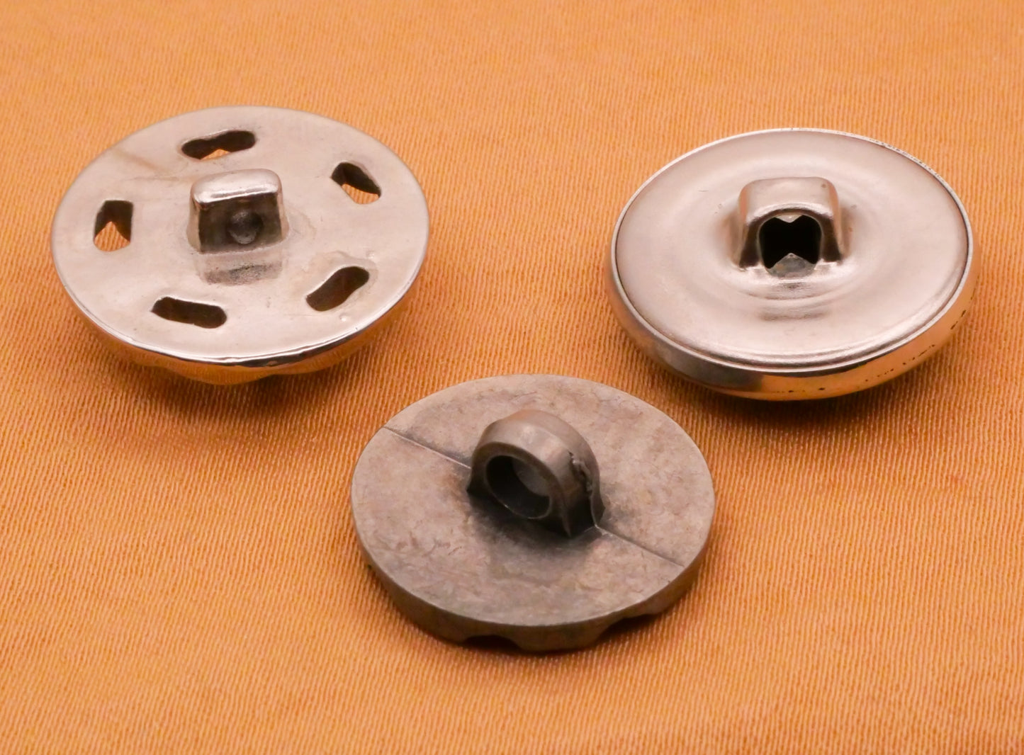 Flower Foliage Metallized Plastic Button Various 18-19mm