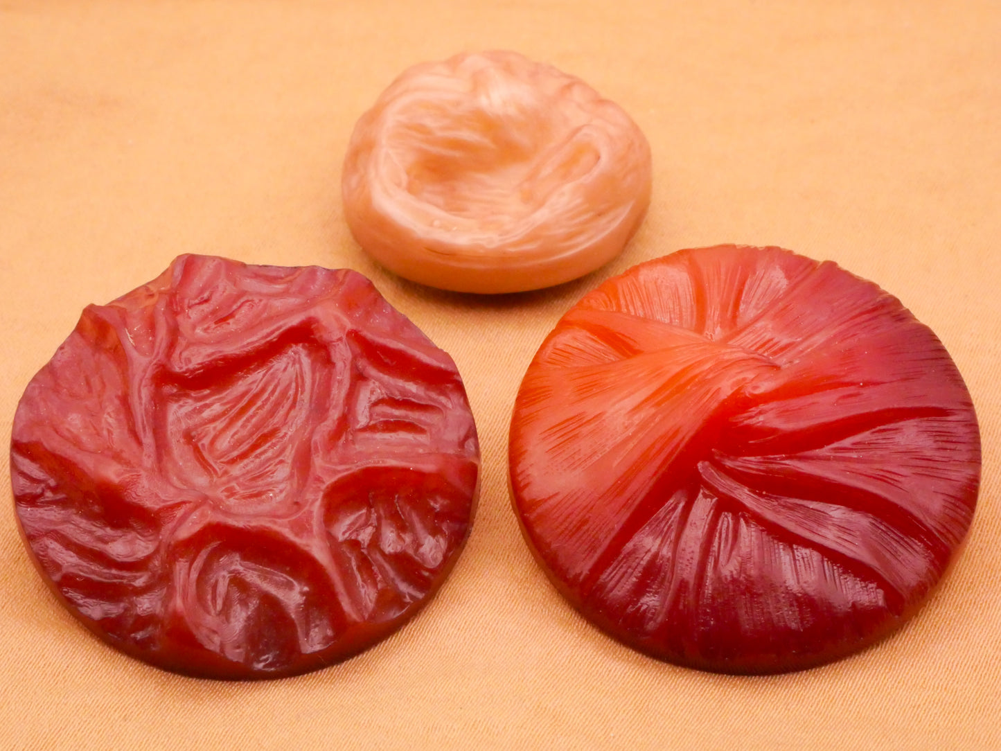 Twisted Fabric Look Vintage Plastic Button Various 25-33mm