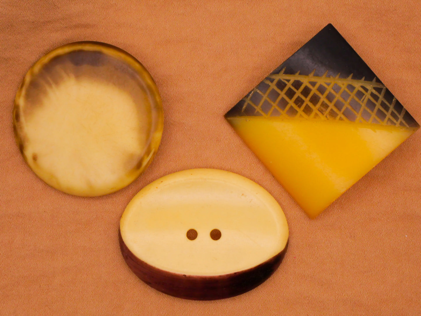 Two-Tone Brown Ivory Celluloid Early Plastic Button Various 29-35mm