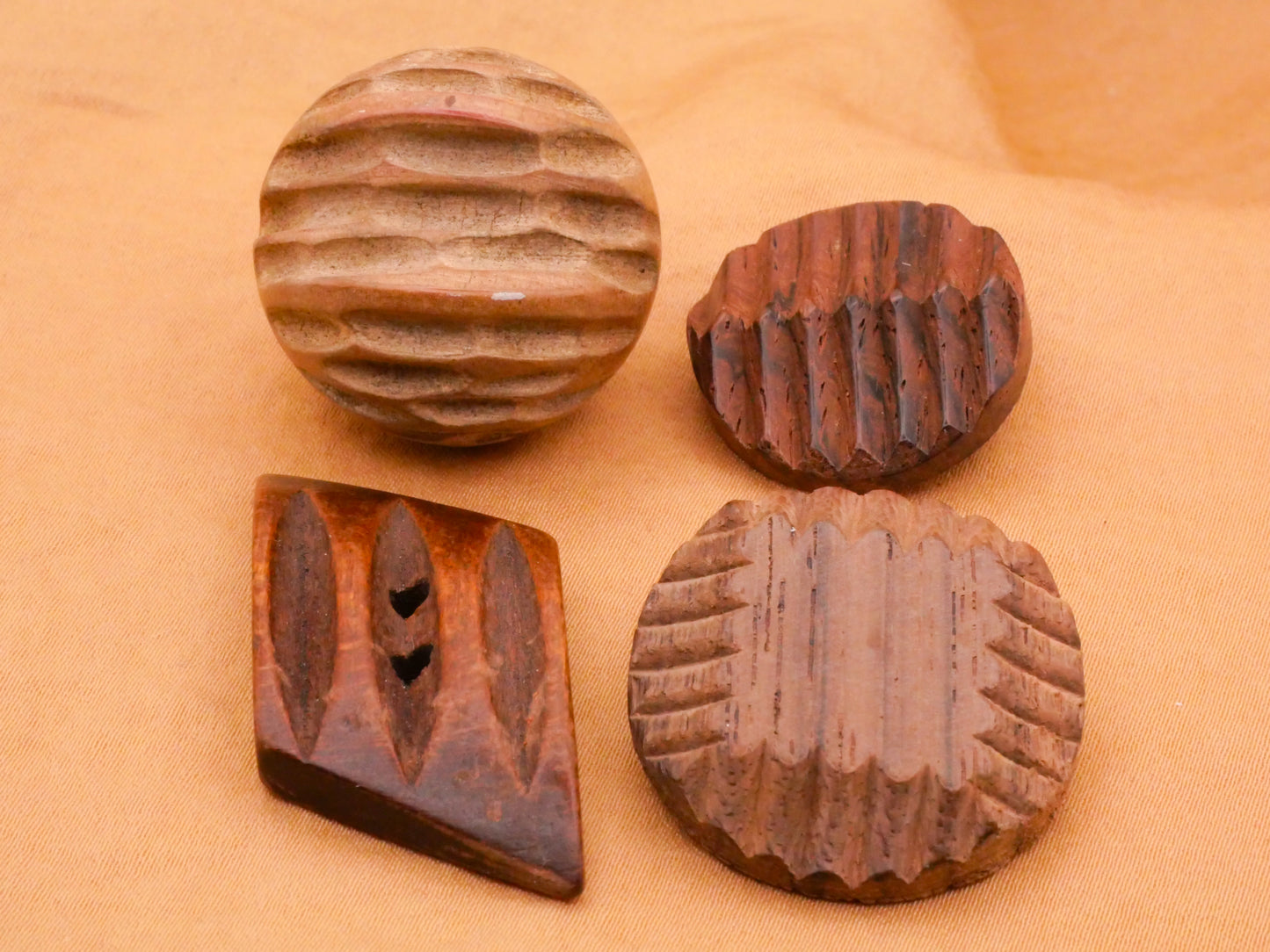 Carved Lines Wood Vintage Button Various 20-28mm