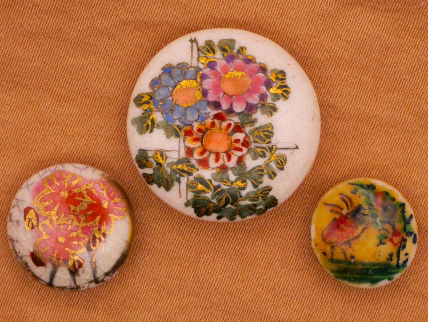 Satsuma Flower Vintage Hand-Painted Ceramic Button Various 11-20mm