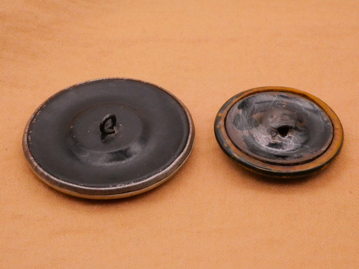 Paisley Design Celluloid Early Plastic Button Various 27-36mm