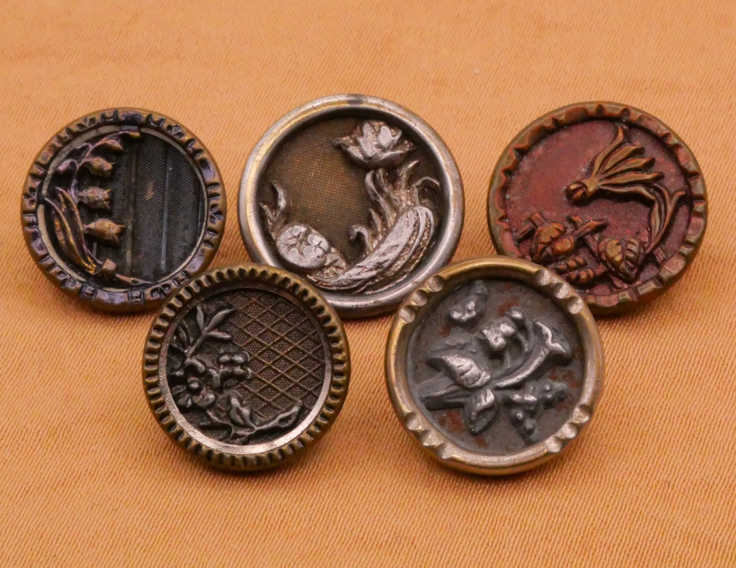 Flower Floral Design Victorian Metal Button Various 13-15mm
