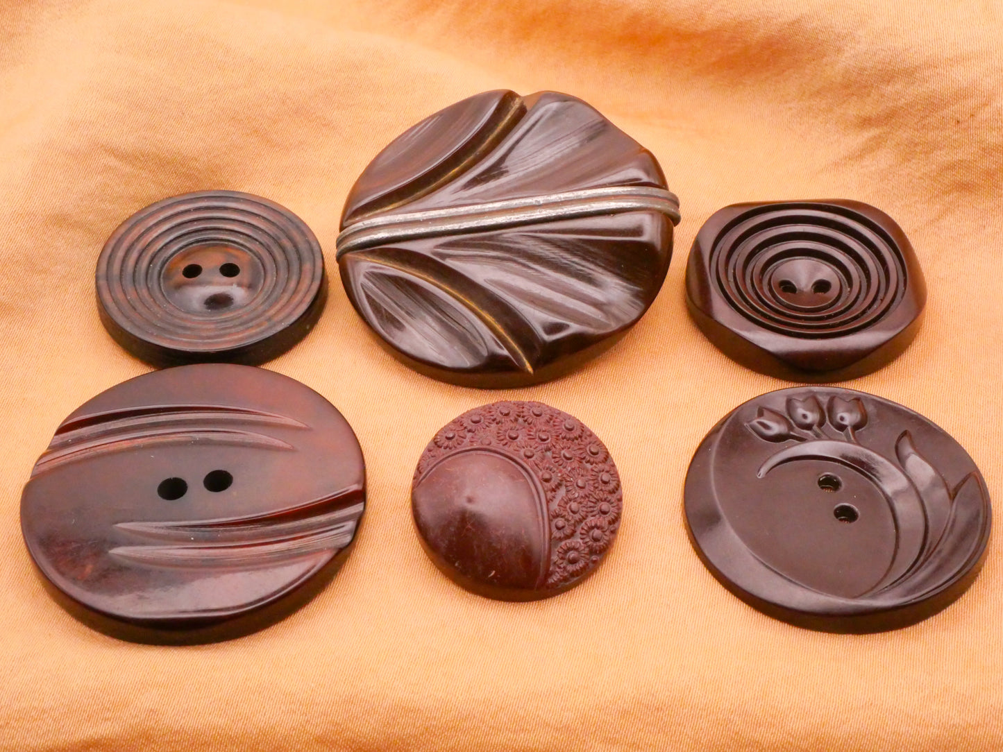 Chocolate Brown Vintage Plastic Button Various 23-40mm