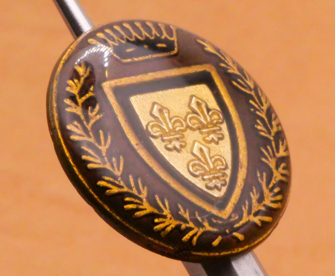 Fleur De Lis Shield Crown Resin Metal Button 20mm