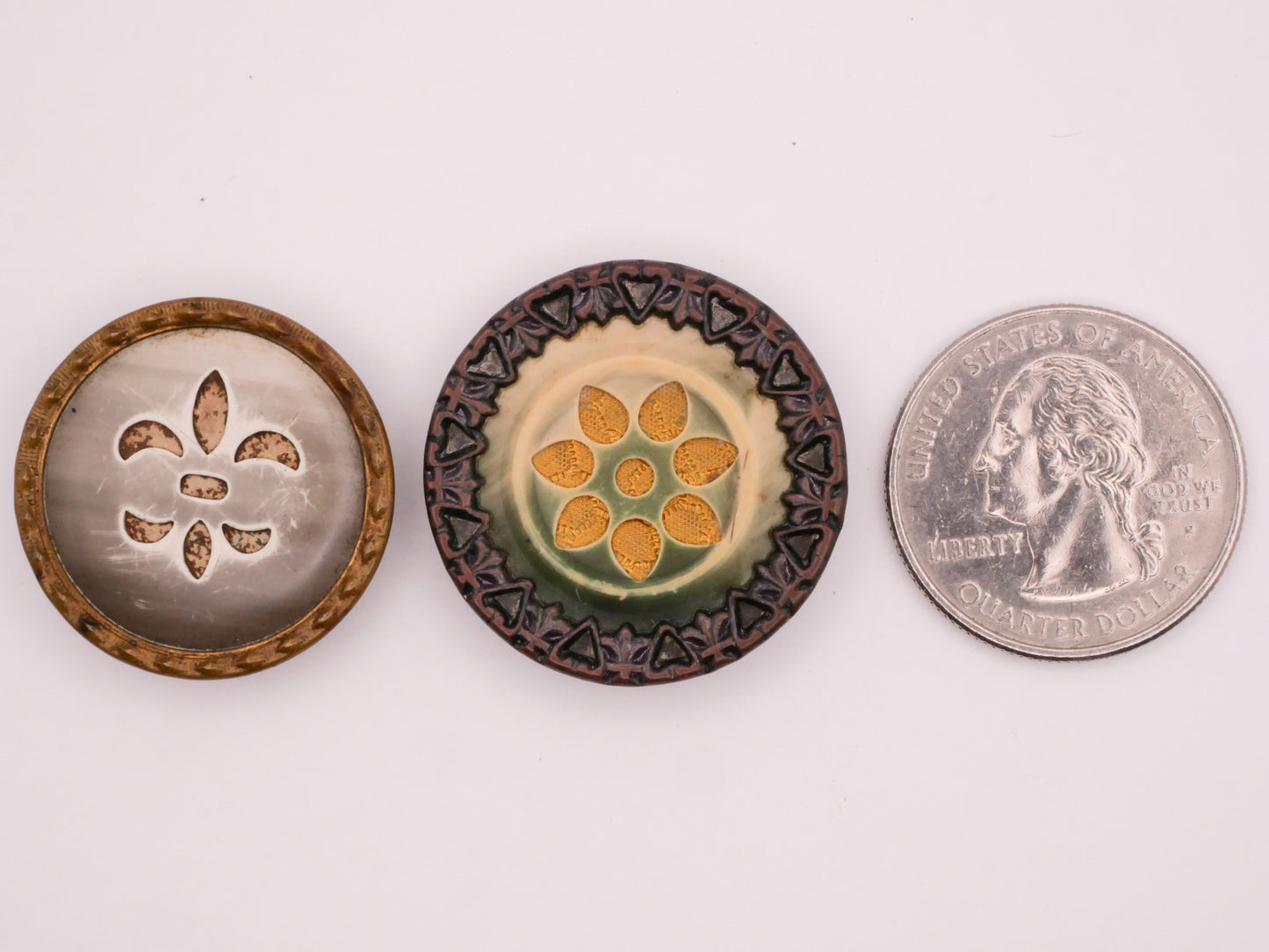 Victorian Celluloid Fleur or Flower Metal Button Various 26-28mm