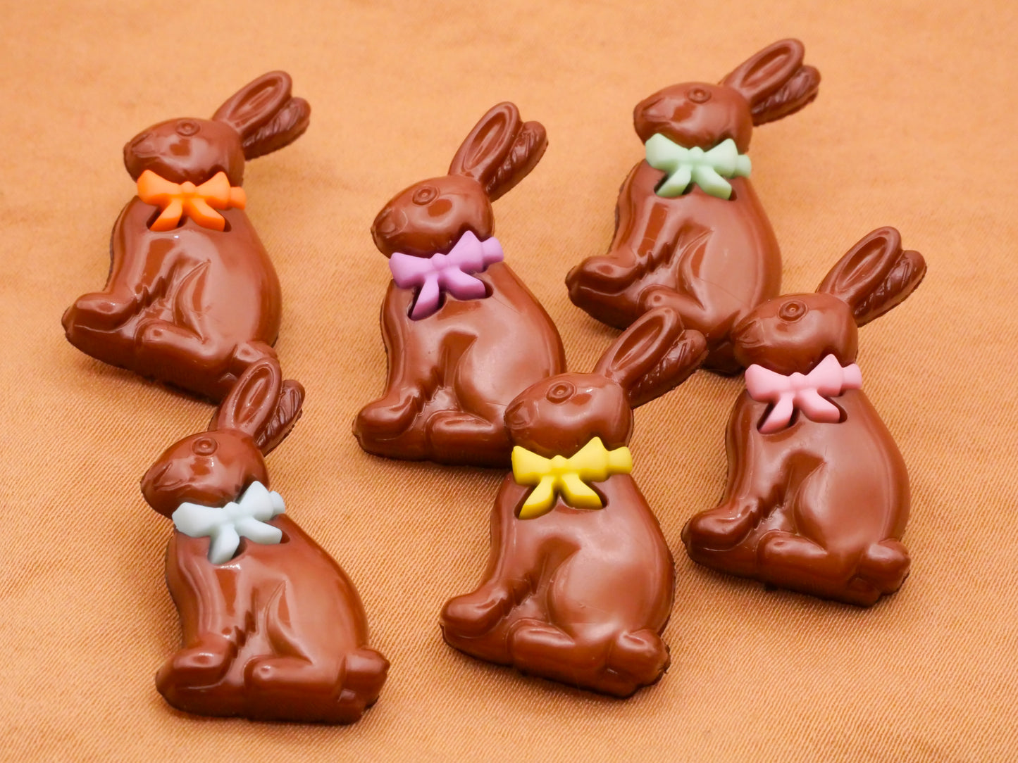 Chocolate Bunny Rabbit Bow Plastic Set of Six Buttons 16x27mm