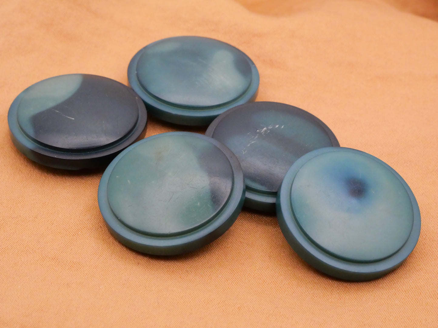 Marbled Blue Green Vintage Plastic Set of Five Buttons 25mm