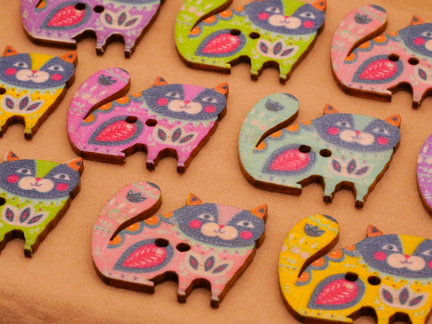 Cat Kitty Folk Art Hippie Pattern Wood Set of Ten Buttons 25x29mm
