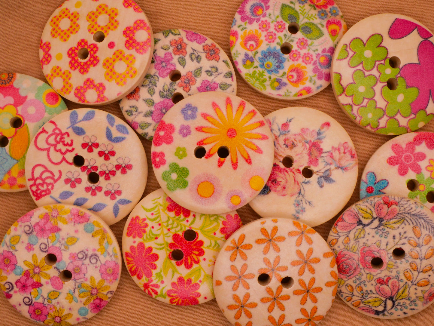 Flower Pattern Colorful Wood Set of Four Buttons 30mm