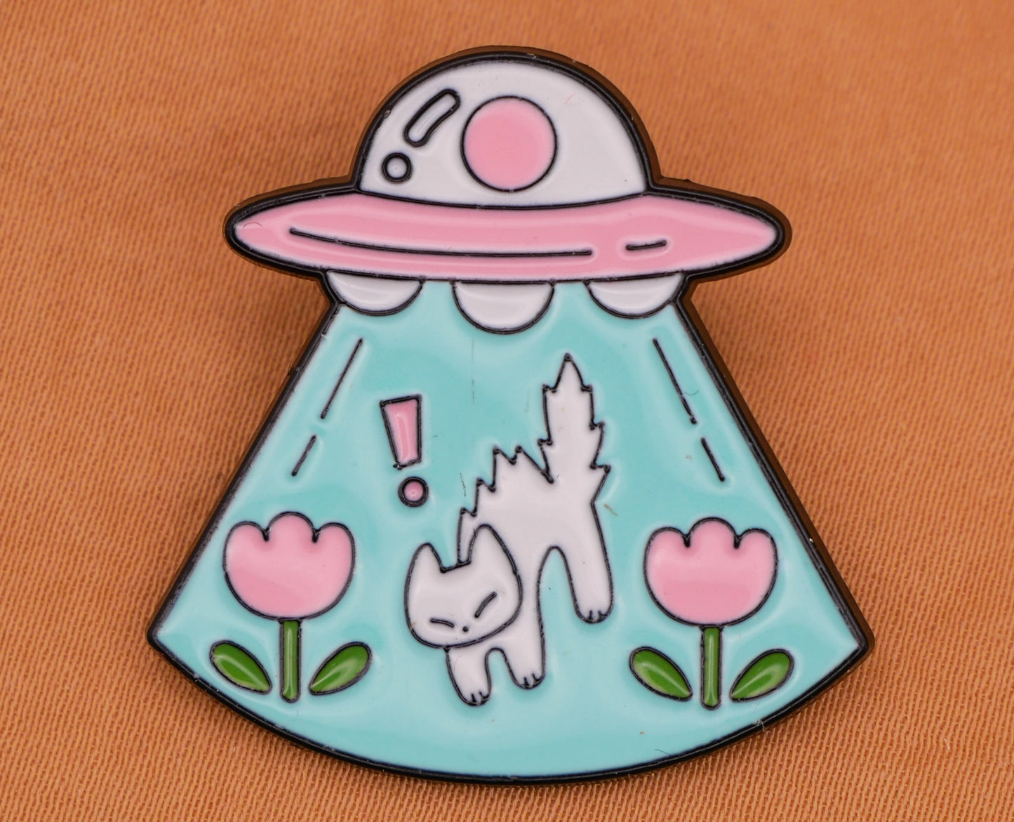 UFO Alien Abduction Kitty Cat Enamel Metal Button 29x30mm