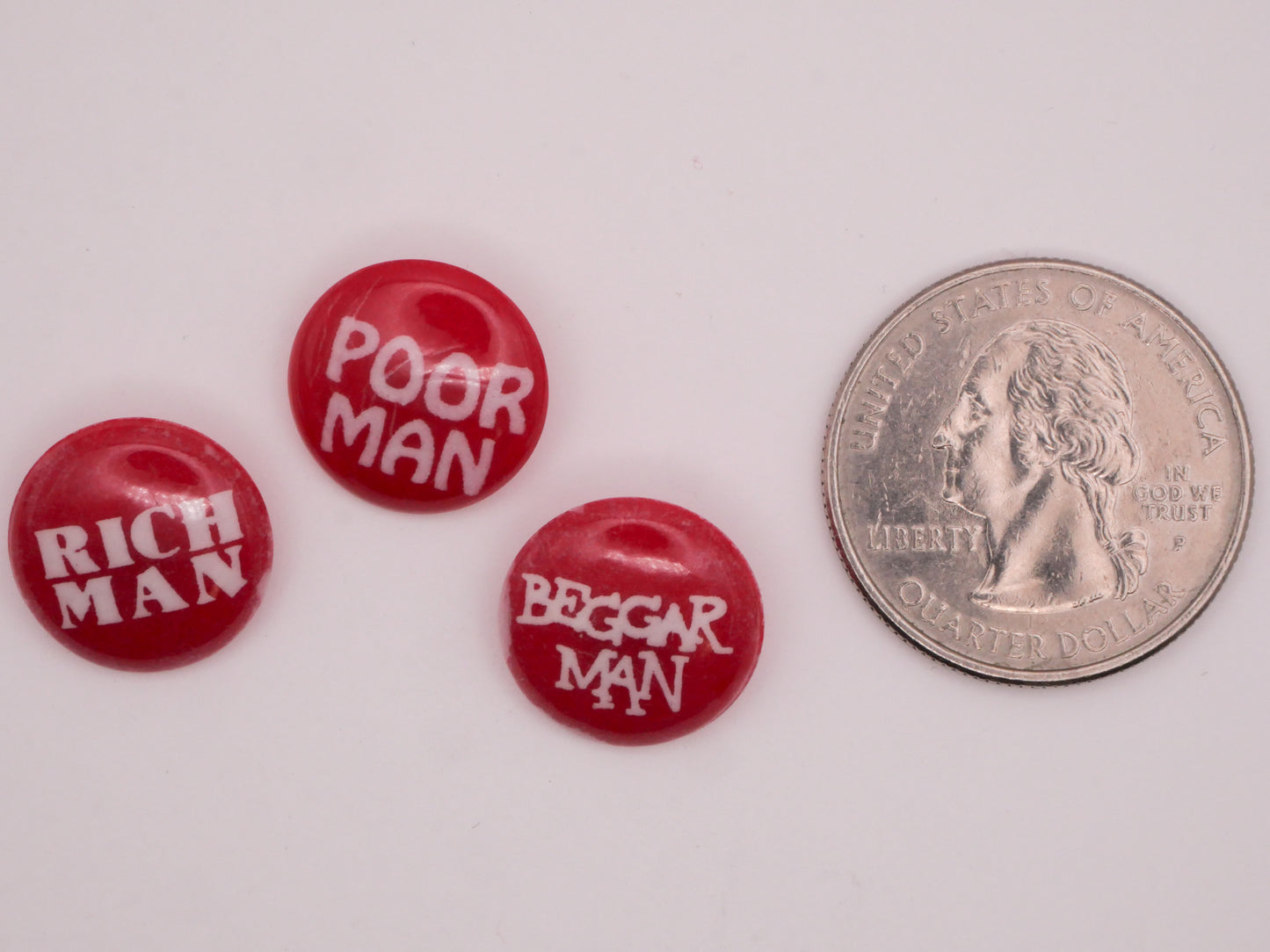 Rich Man Poor Man Beggar Man Red Plastic Button Various 15mm