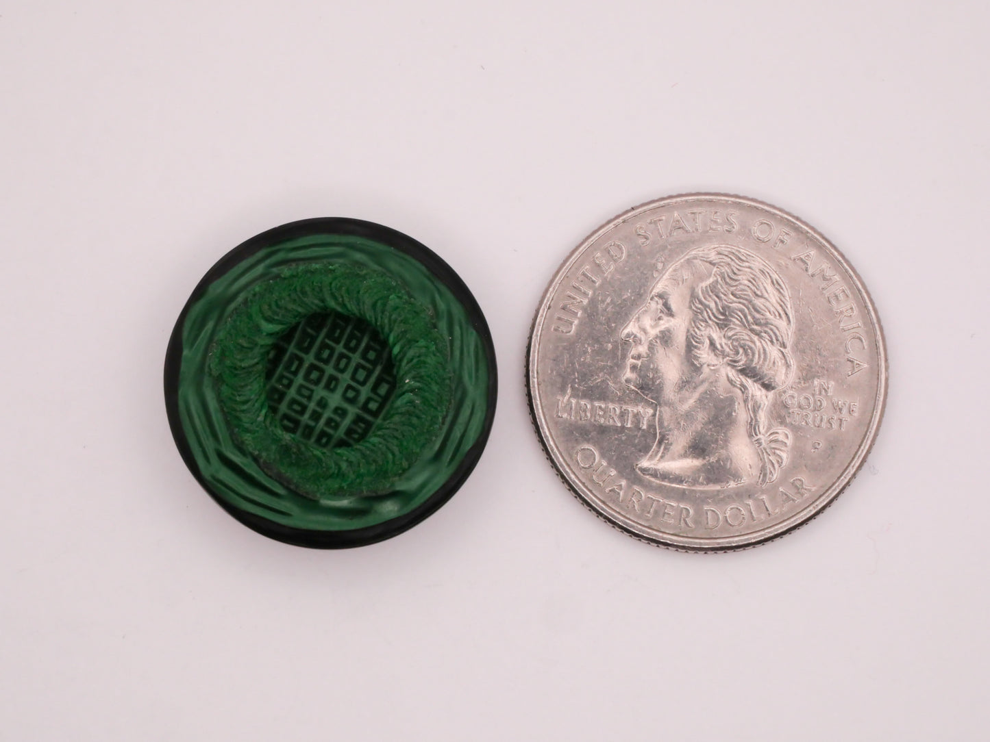Texture Hatch Center Vibrant Green Vintage Plastic Button 22mm