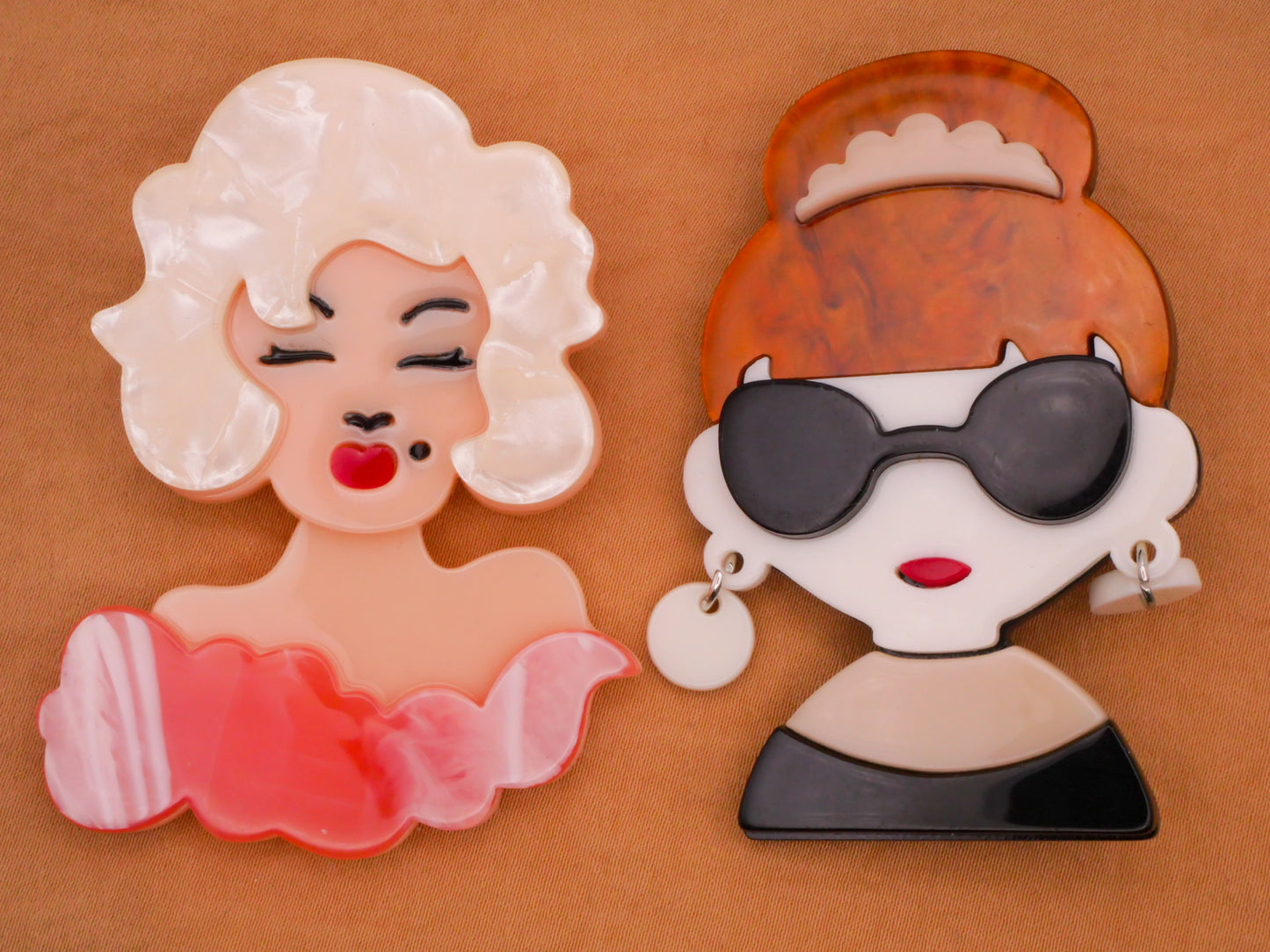 Movie Starlets Marilyn Monroe or Audrey Hepburn Large Acrylic Plastic Button Various 41-64mm