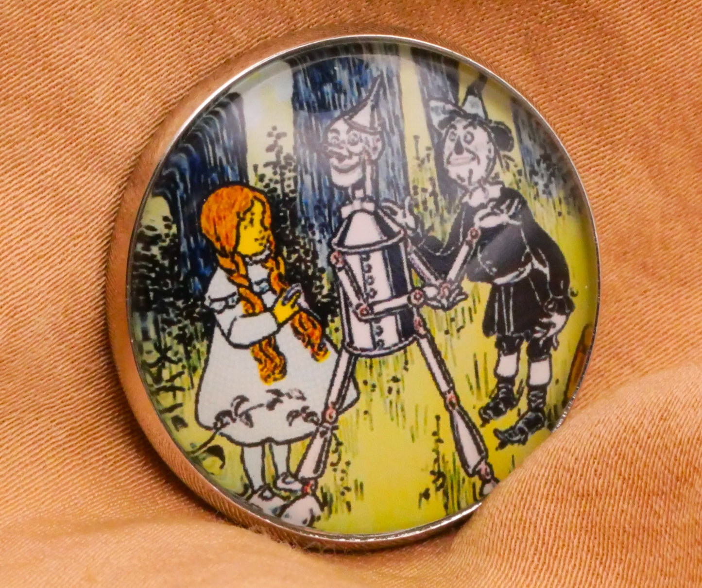 Wonderful Wizard of Oz Glass Silver Metal Button Various 27mm