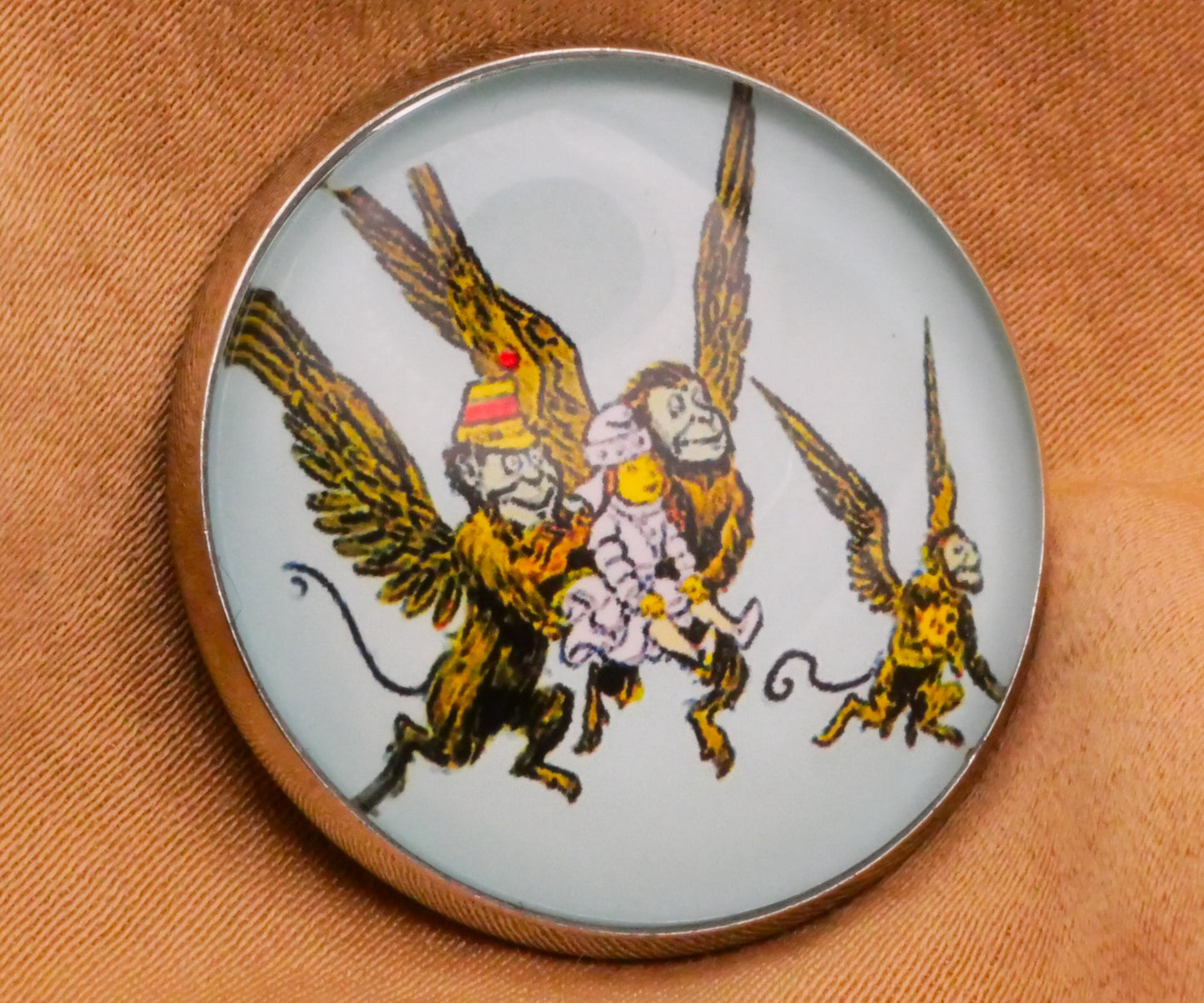 Wonderful Wizard of Oz Glass Silver Metal Button Various 27mm