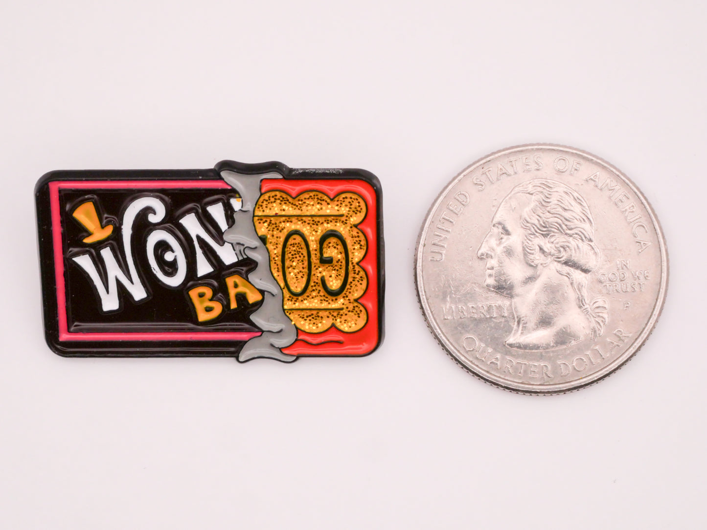 Willy Wonka Bar Golden Ticket Enamel Metal Button 20x33mm