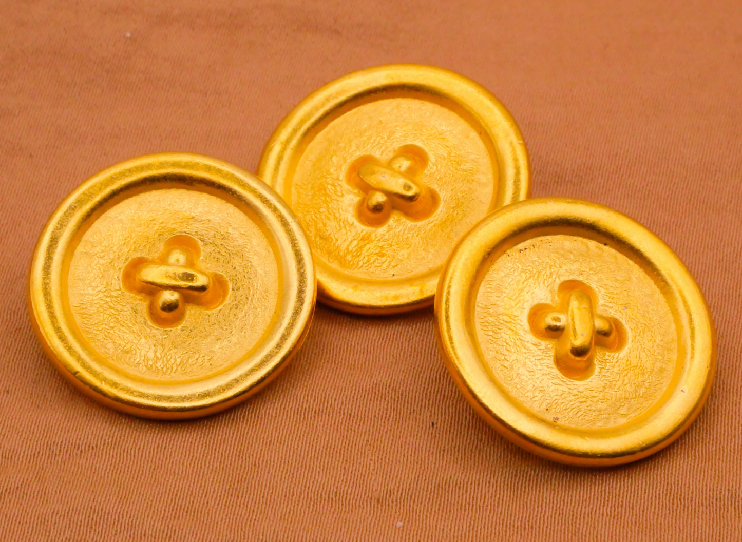 Threaded Look Vintage Gold Metal Shank Back Button 22mm