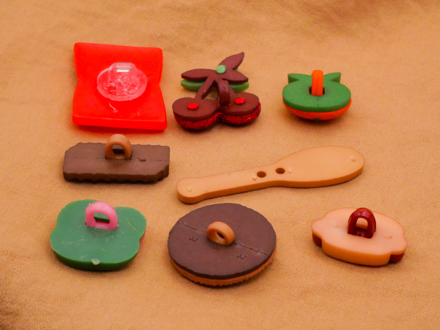 Food Fruit Kitchen Goofy Goofie Plastic Button Various 10-38mm