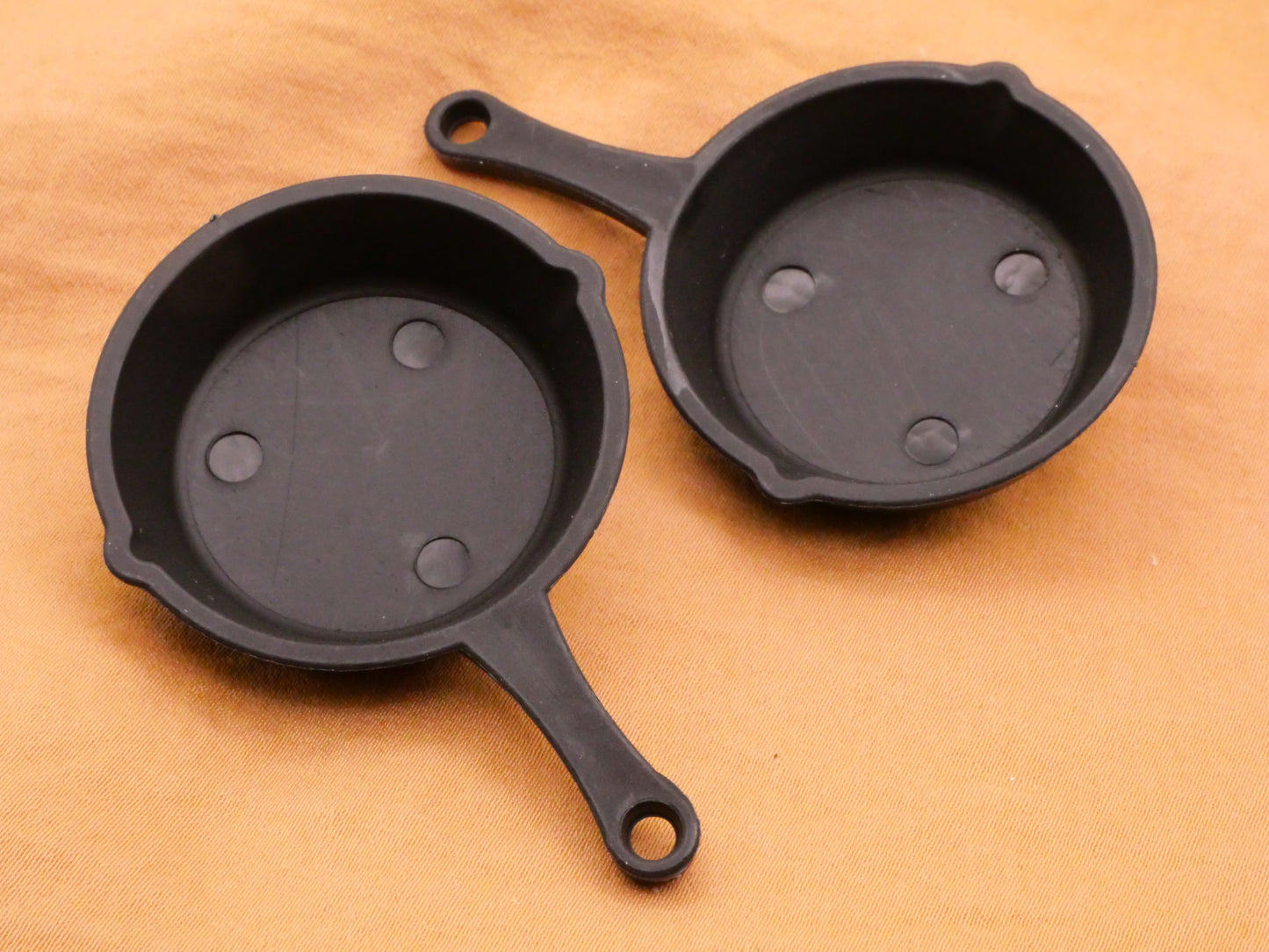 Cast Iron Skillet Look Large Plastic Button 41x59mm