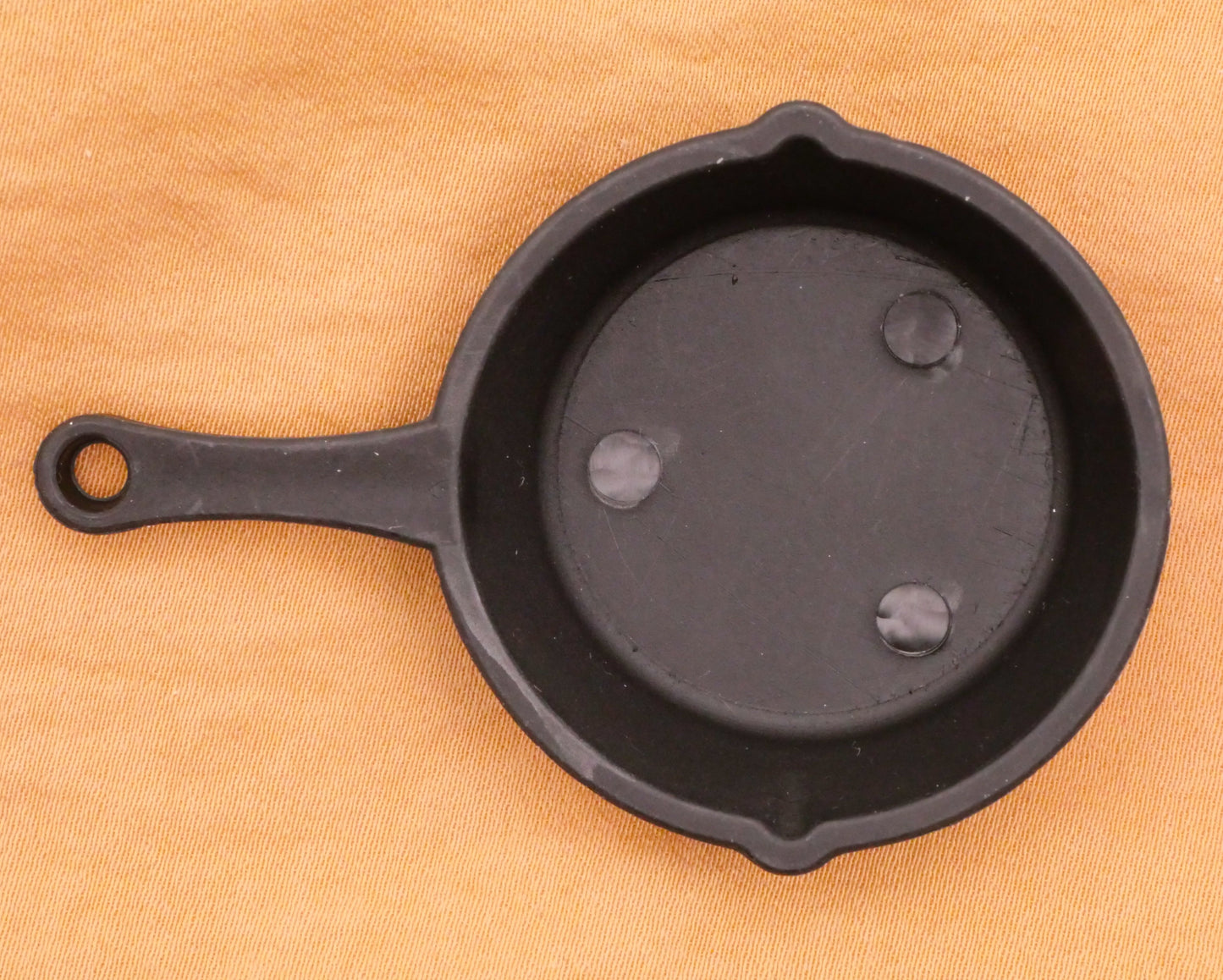 Cast Iron Skillet Look Large Plastic Button 41x59mm