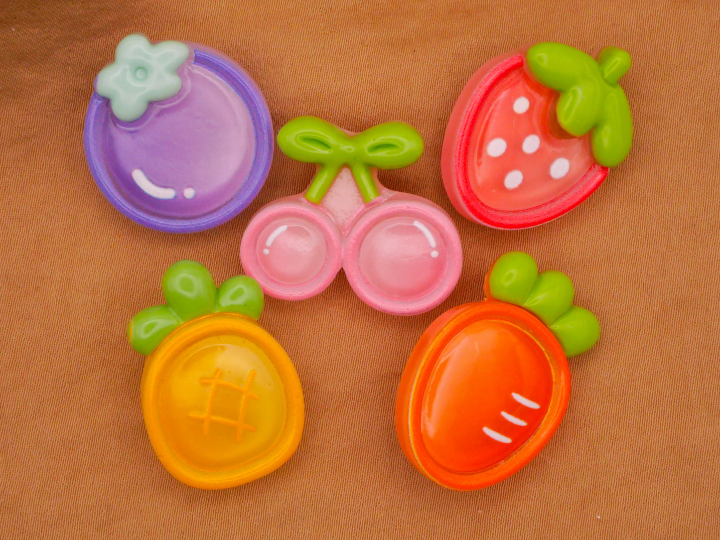 Fruit Vegetable Colorful Plastic Assorted Set of Five Buttons 13-25mm