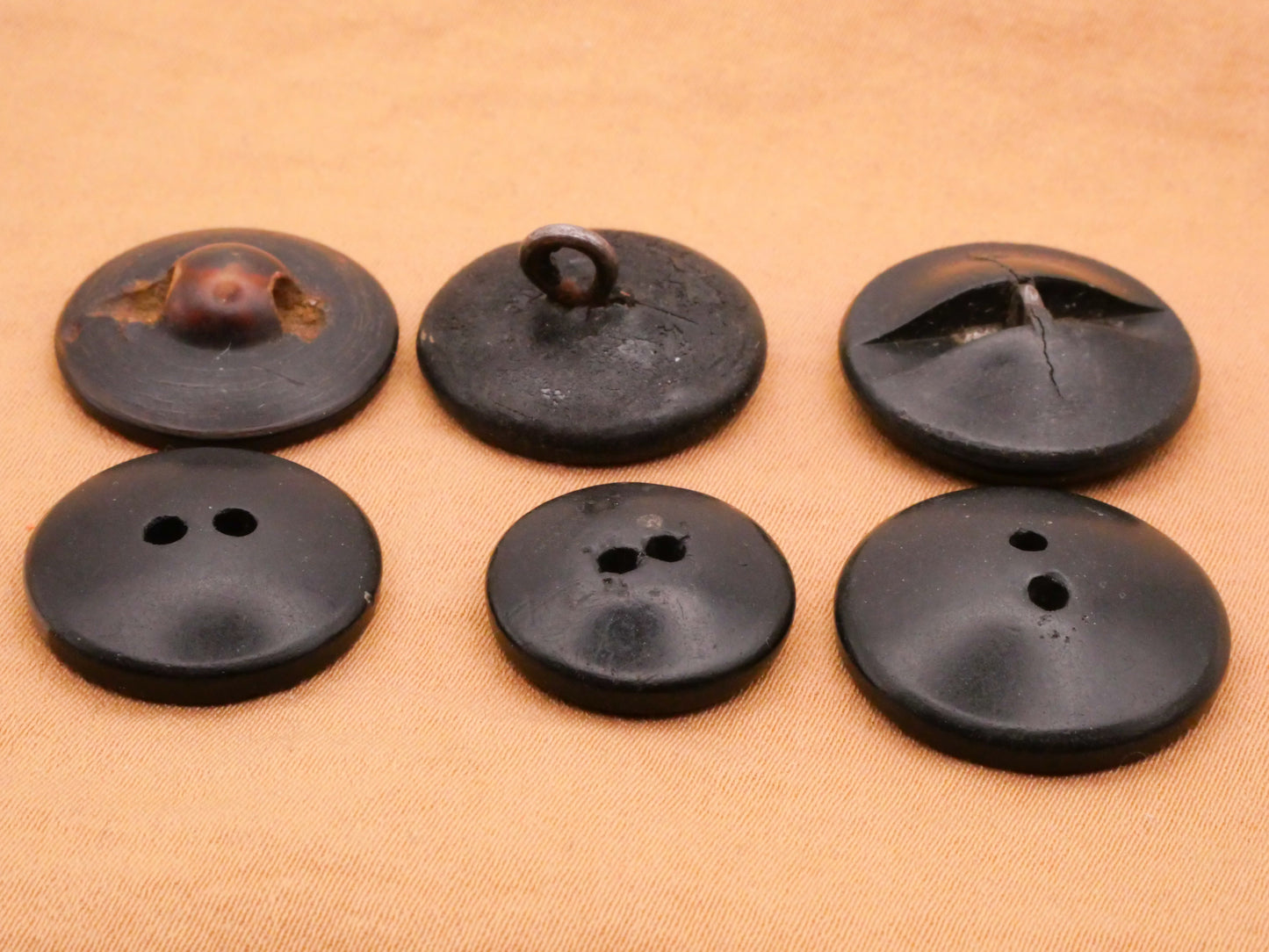 Mother of Pearl Inlay Composition or Horn Button Various 16-20mm