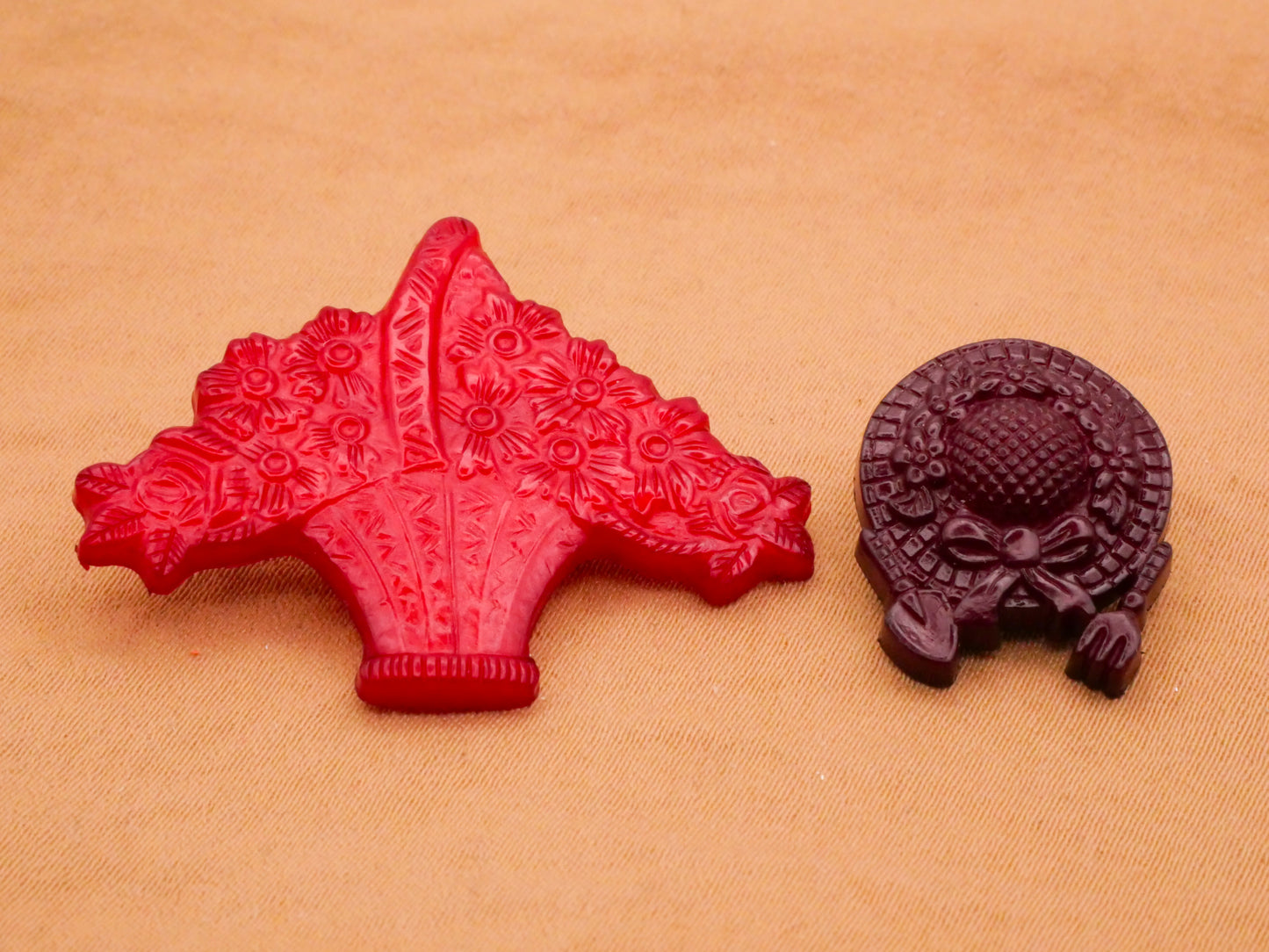 Flower Basket or Gardening Hat Plastic Button Various 15-36mm