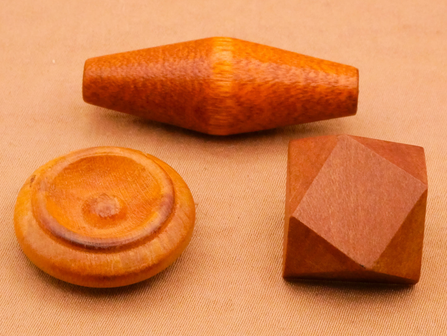 Wood Design Vintage Button Various 13-36mm